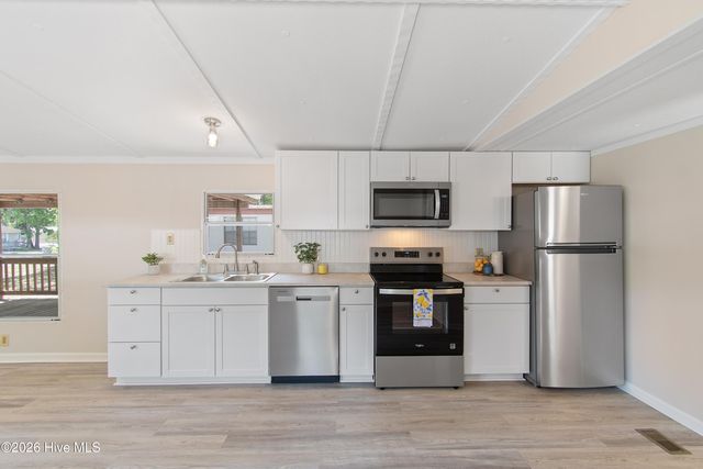 2923 Burnsville Street SW, Supply, NC 28462