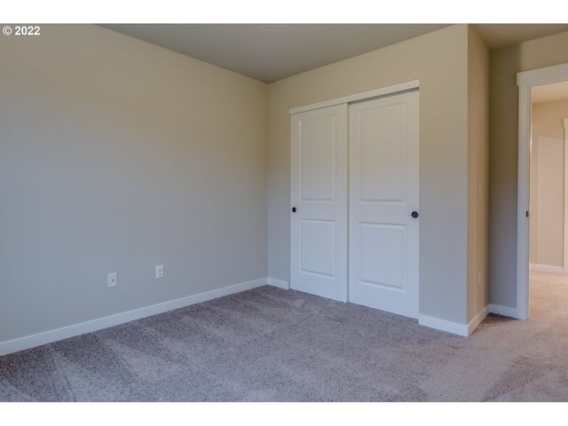 1530 S 32nd Ave, Cornelius, OR 97113