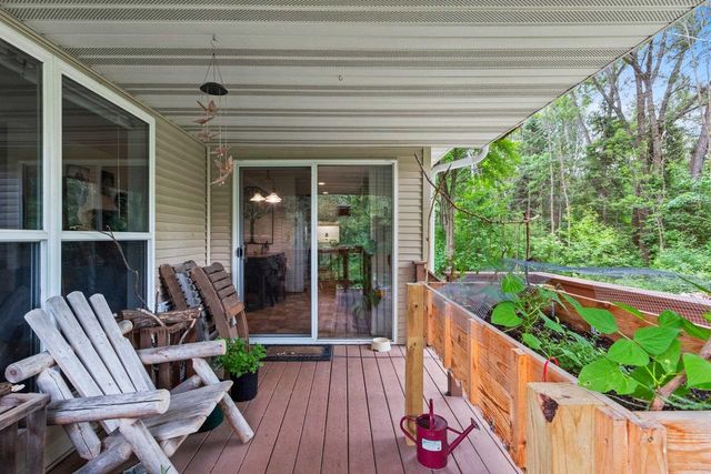 1637 GABERTFIELD COURT, Suamico, WI 54173