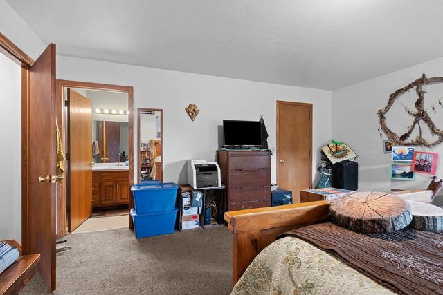 1637 GABERTFIELD COURT, Suamico, WI 54173