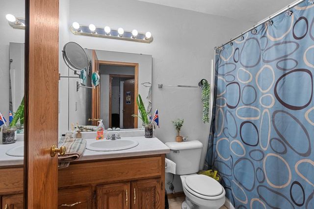 1637 GABERTFIELD COURT, Suamico, WI 54173
