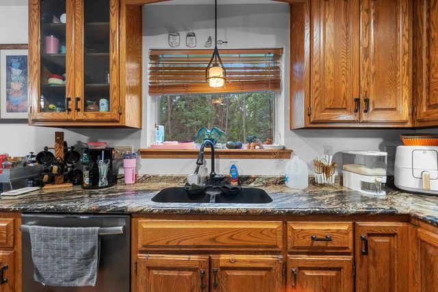 1637 GABERTFIELD COURT, Suamico, WI 54173