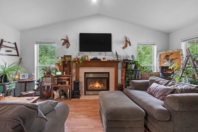 1637 GABERTFIELD COURT, Suamico, WI 54173