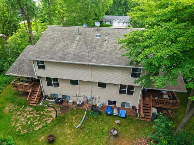 1637 GABERTFIELD COURT, Suamico, WI 54173