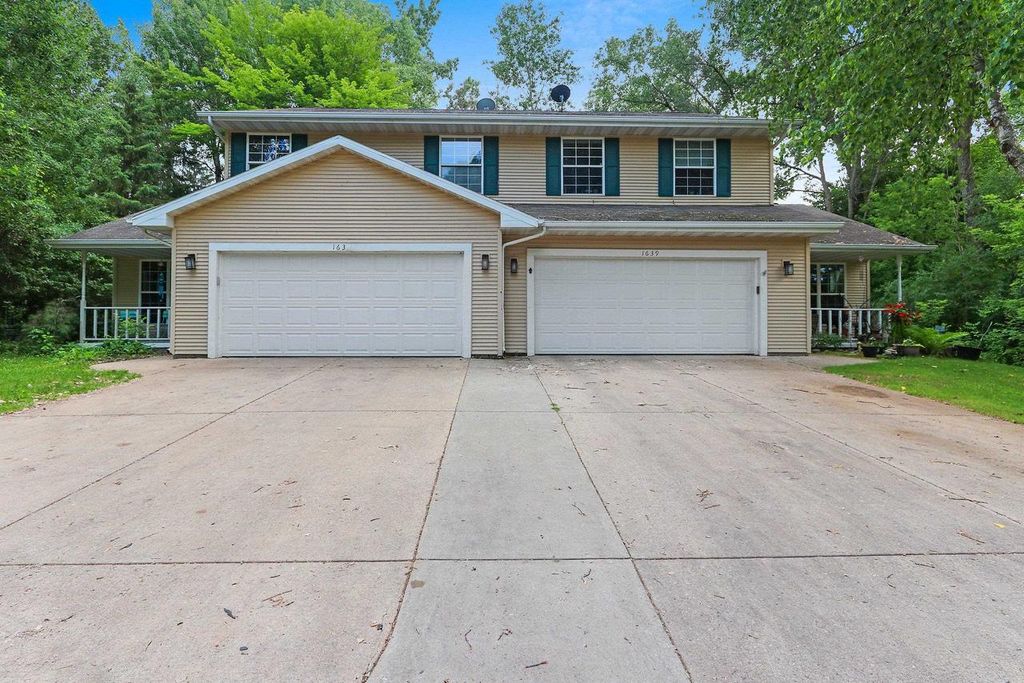1637 GABERTFIELD COURT, Suamico, WI 54173