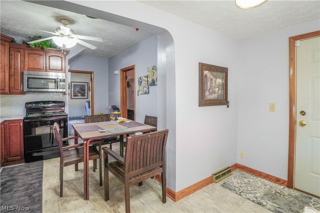 1521 Gibbs Avenue NE, Canton, OH 44705