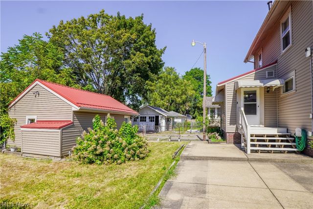 1521 Gibbs Avenue NE, Canton, OH 44705