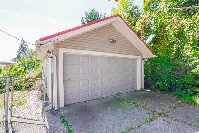 1521 Gibbs Avenue NE, Canton, OH 44705