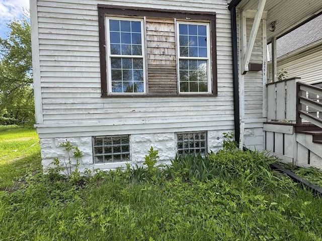 2908 N 6th STREET, Milwaukee, WI 53212