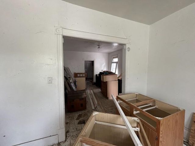 2908 N 6th STREET, Milwaukee, WI 53212
