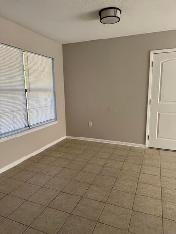 298 Cross Drive, Crestview, FL 32536