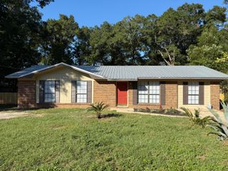 298 Cross Drive, Crestview, FL 32536