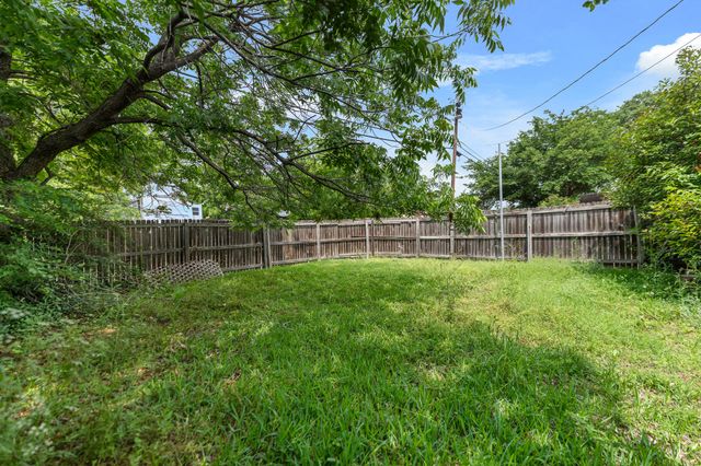 3705 Flamingo Lane, Irving, TX 75062