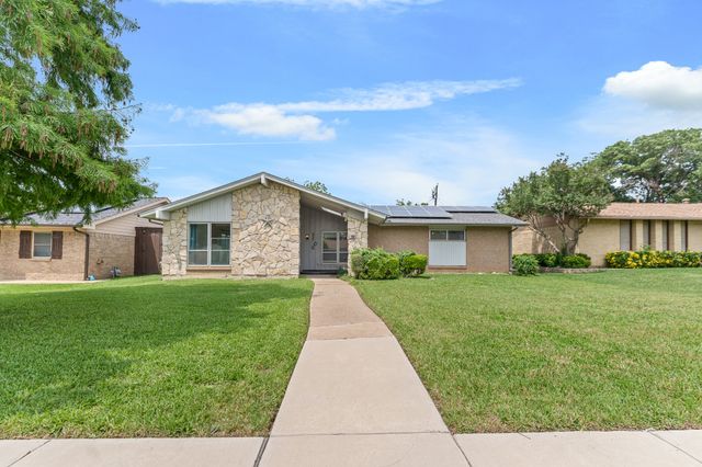 3705 Flamingo Lane, Irving, TX 75062