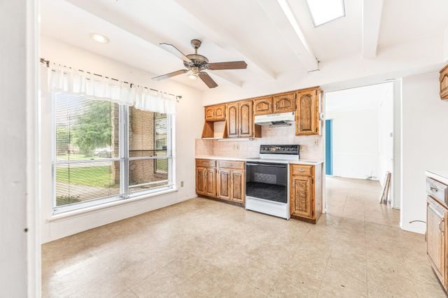 3705 Flamingo Lane, Irving, TX 75062