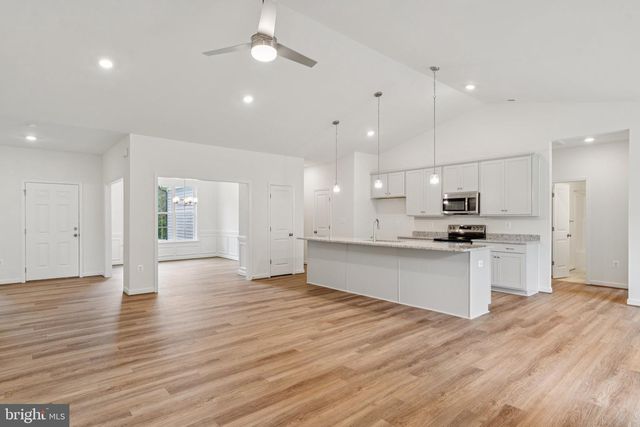 159 ALMA RD, Louisa, VA 23093