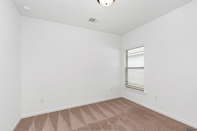 28307 Moreau Dr, Denham Springs, LA 70726