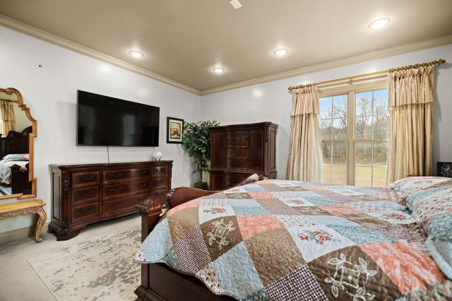 327 Boggs Road, London, KY 40744