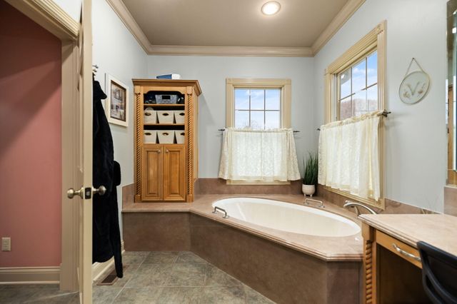 327 Boggs Road, London, KY 40744