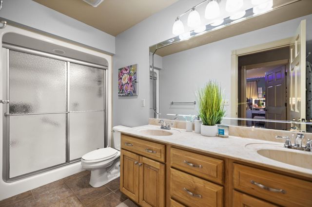 327 Boggs Road, London, KY 40744