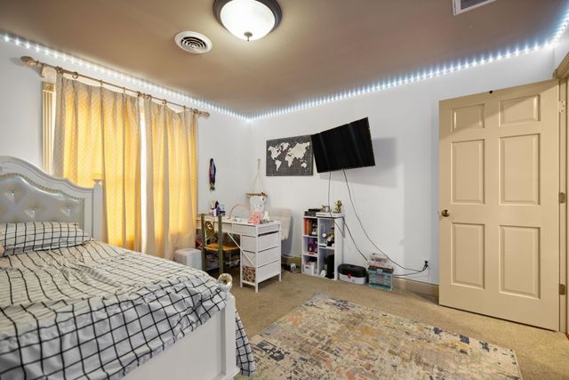 327 Boggs Road, London, KY 40744