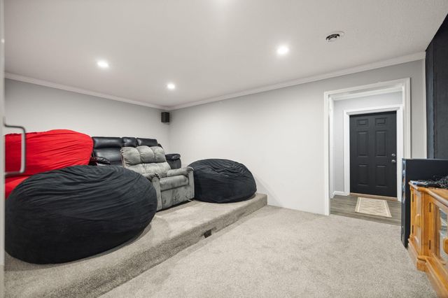 327 Boggs Road, London, KY 40744