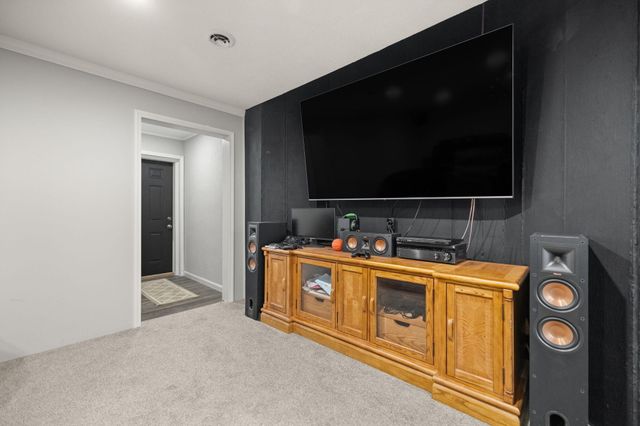 327 Boggs Road, London, KY 40744