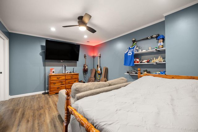 327 Boggs Road, London, KY 40744