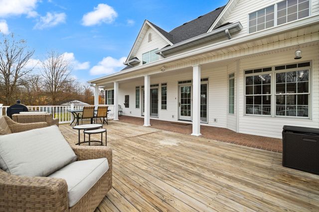 327 Boggs Road, London, KY 40744