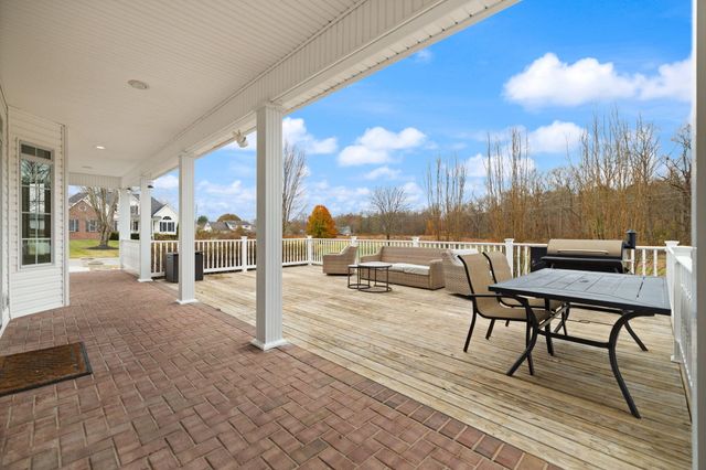 327 Boggs Road, London, KY 40744