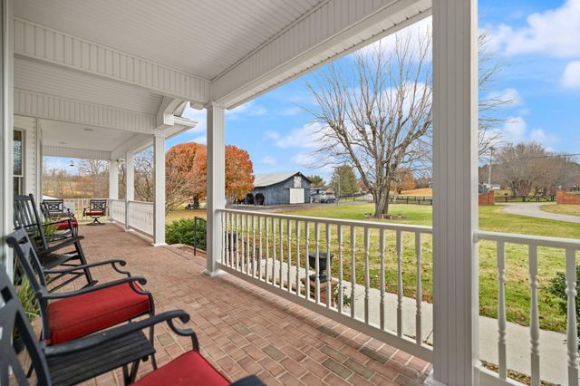 327 Boggs Road, London, KY 40744