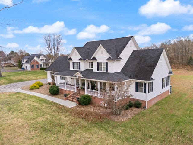 327 Boggs Road, London, KY 40744