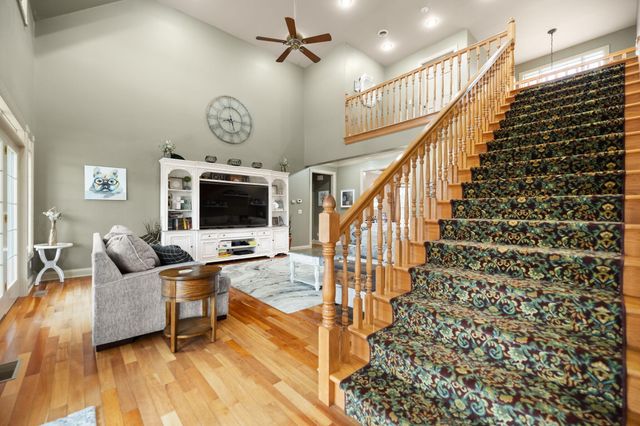 327 Boggs Road, London, KY 40744