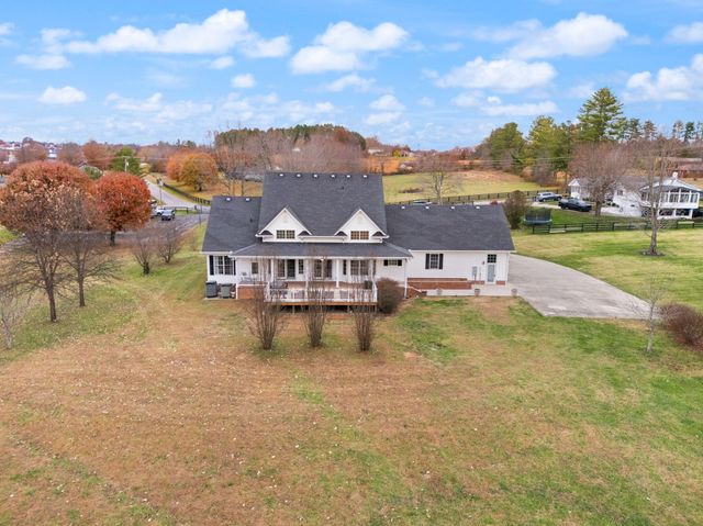 327 Boggs Road, London, KY 40744