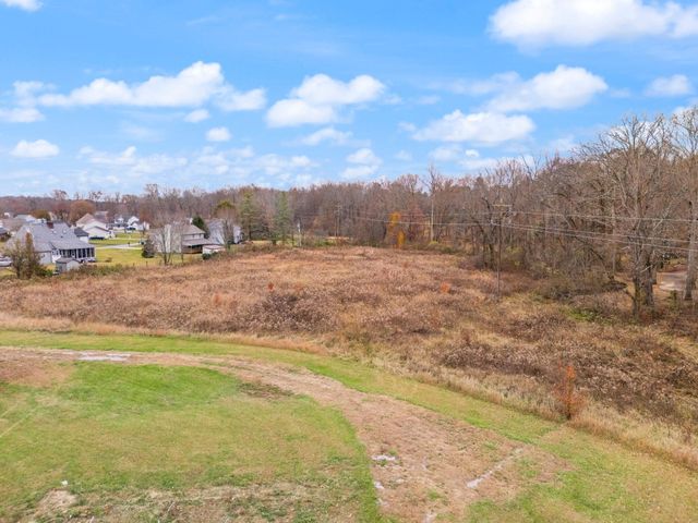 327 Boggs Road, London, KY 40744