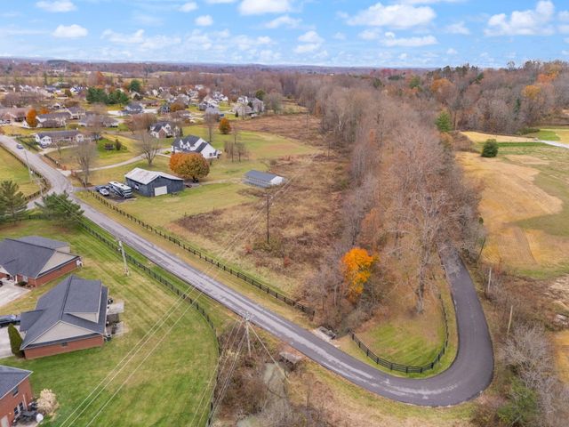 327 Boggs Road, London, KY 40744