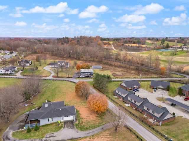 327 Boggs Road, London, KY 40744