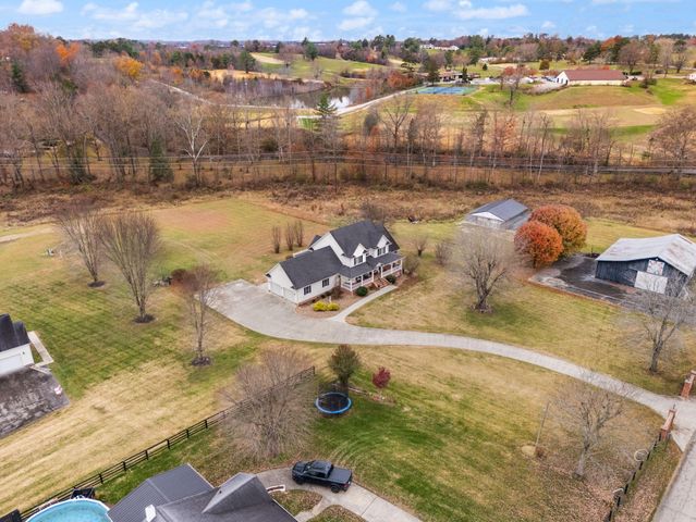 327 Boggs Road, London, KY 40744