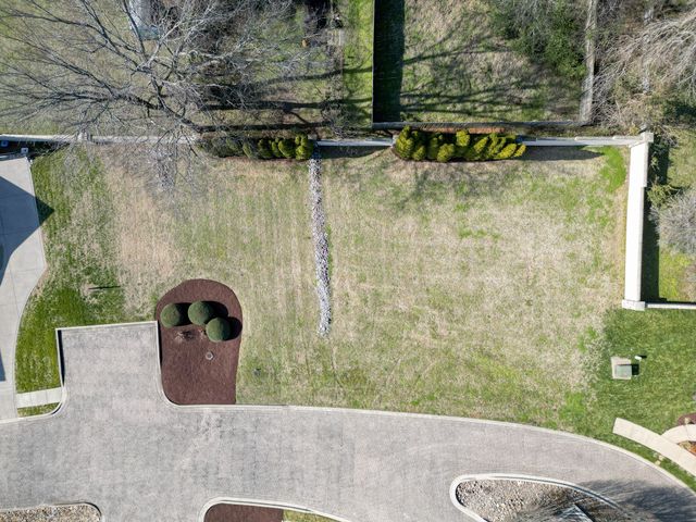 705 Halcyon Way, Columbia, TN 38401