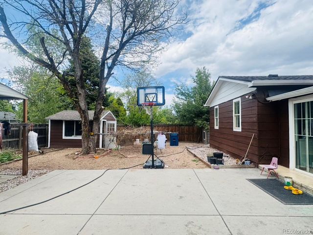 823 S Moline Street, Aurora, CO 80012