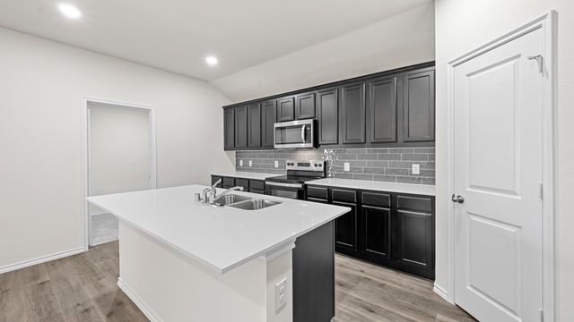 506 Aligato Street, Waxahachie, TX 75165
