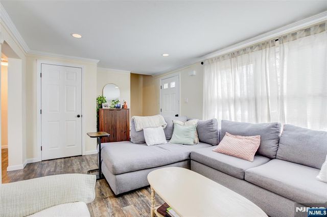 46 Walnut Street, Pompton Lakes, NJ 07442