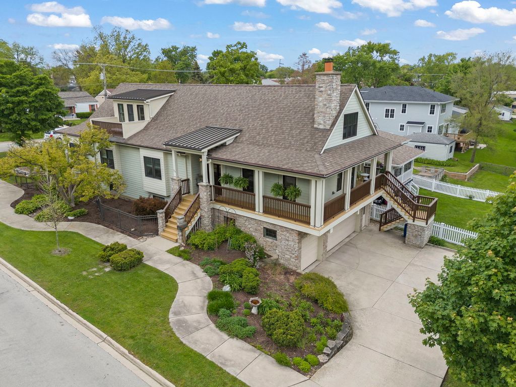 Image 35 of property listing at 35 S Wilmette Avenue, Westmont, IL 60559