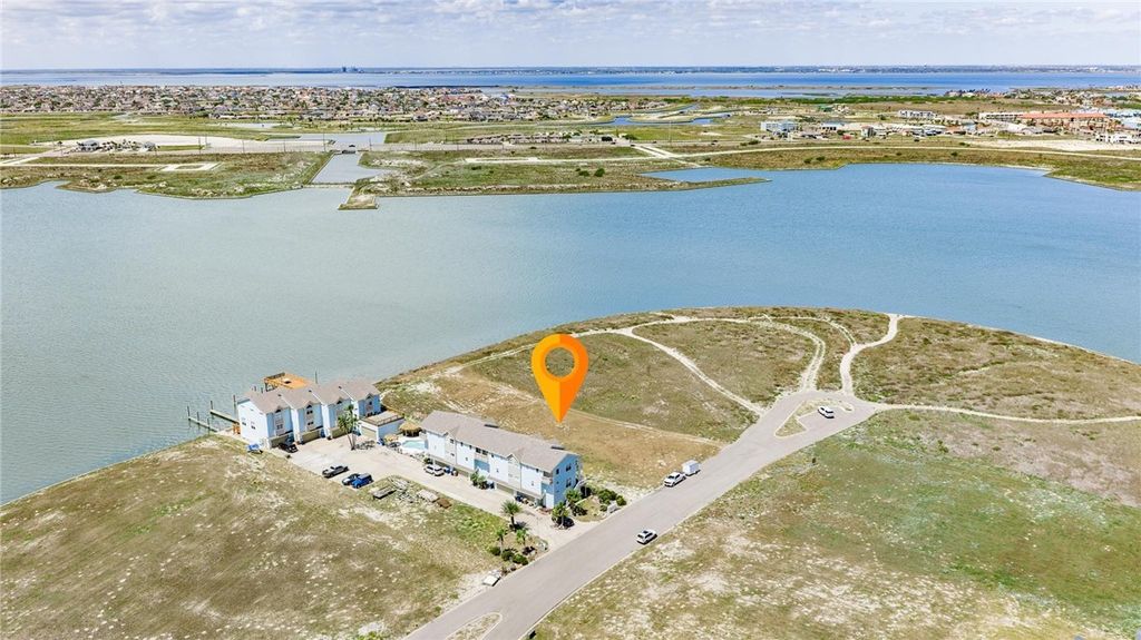 14821 GRANADA Dr, Corpus Christi, TX 78418 — photo 5
