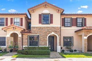 9385 W 33rd Way 9385, Hialeah, FL 33018
