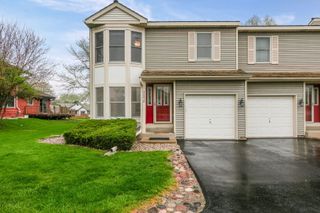 34415 N Saddle Lane, Gurnee, IL 60031