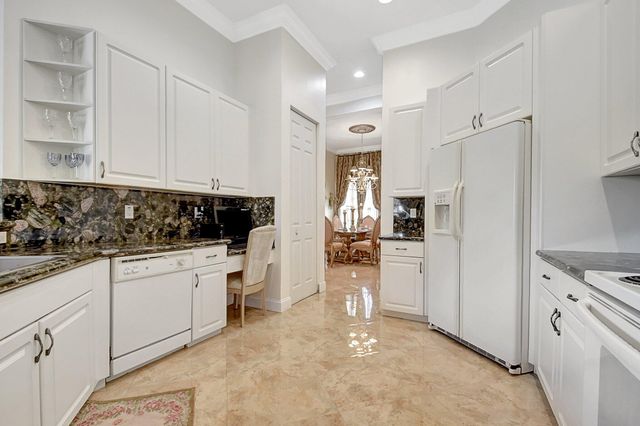 9072 Padova Drive, Boynton Beach, FL 33472