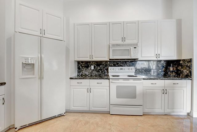 9072 Padova Drive, Boynton Beach, FL 33472