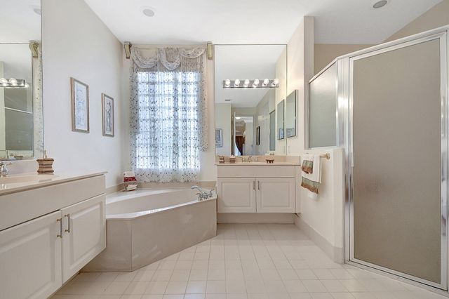 9072 Padova Drive, Boynton Beach, FL 33472