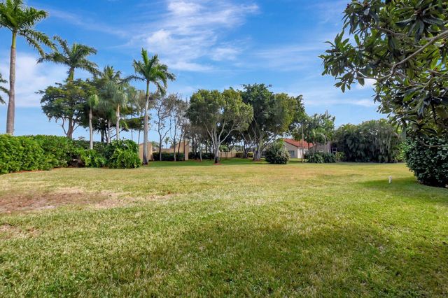 9072 Padova Drive, Boynton Beach, FL 33472